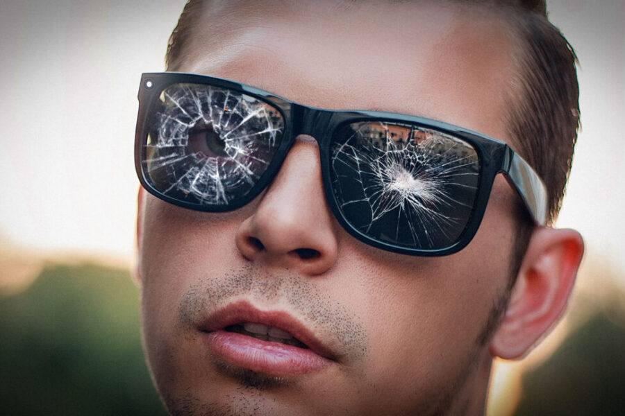 As demand for Meta AI glasses explodes, it’s harder to avoid creepy recordings